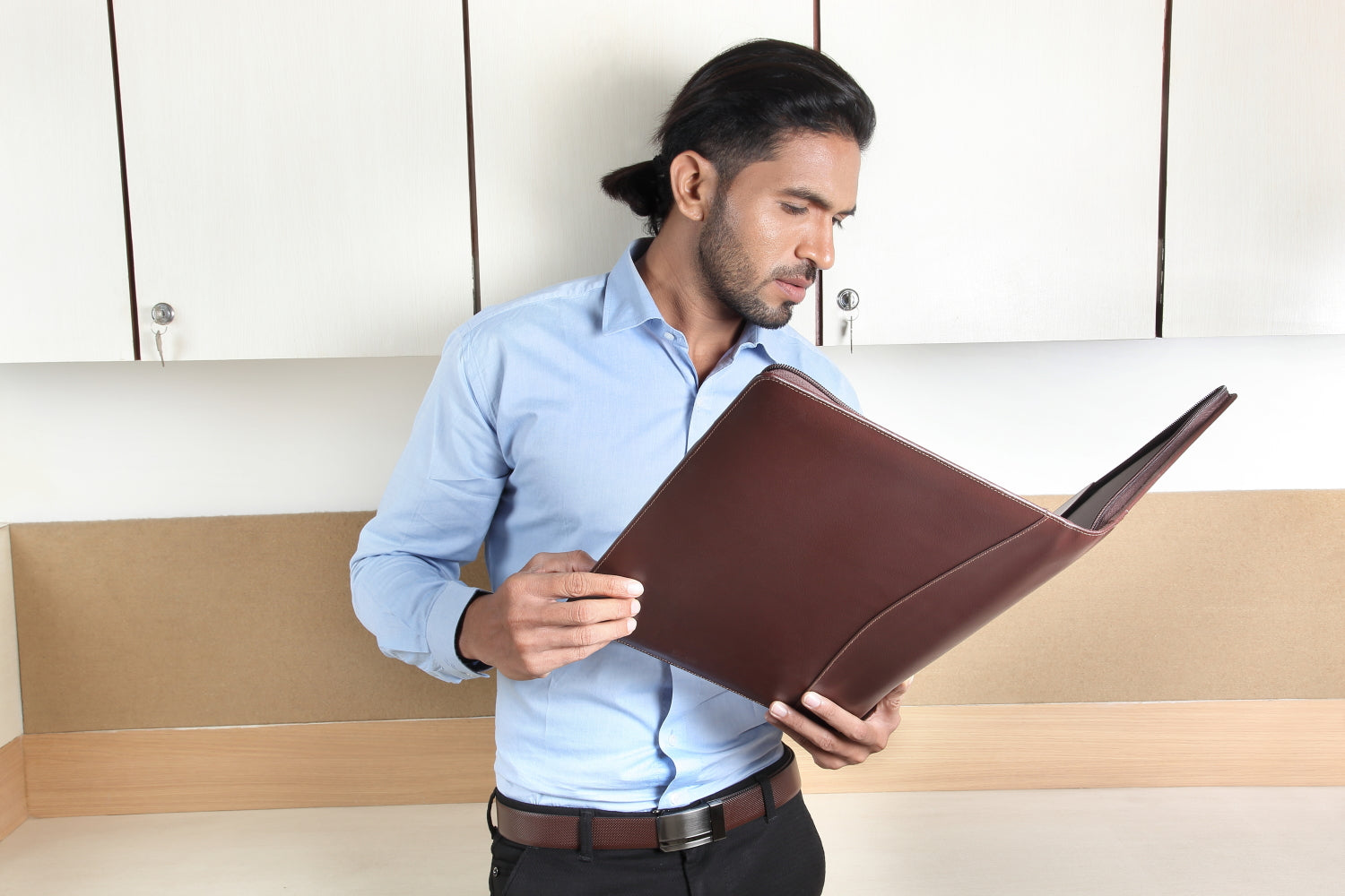 A Touch of Class: Elevating Your Workspace with Leather Folders